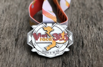 Huy chương Champion Of The Year -