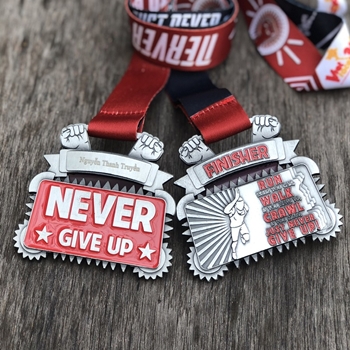 Huy chương Never Give Up -