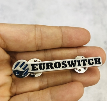 Huy hiệu cài áo số 05 -