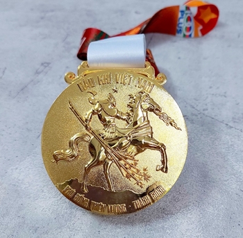 Huy chương Thánh Gióng Mạ Vàng 24k -