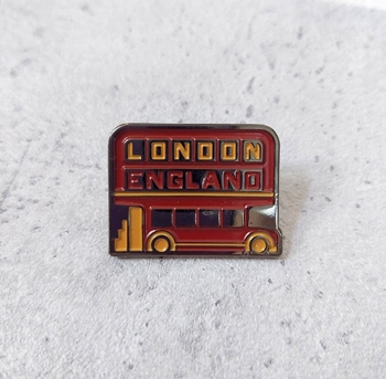 Huy hiệu cài áo số 53 -