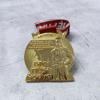 Huy chương Hào khí Việt Nam – Đinh Tiên Hoàng -