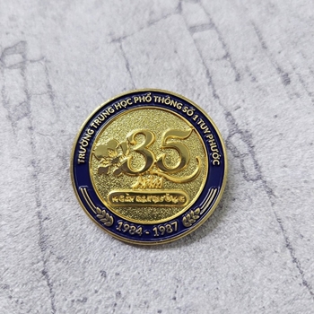 Huy hiệu cài áo số 92 -