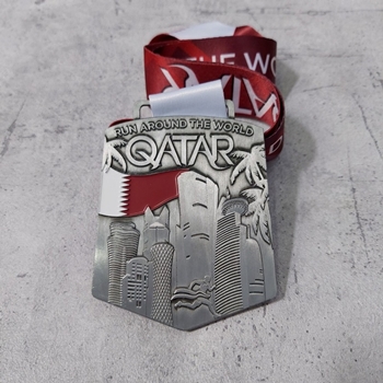 Huy chương Run Around The World Qatar -