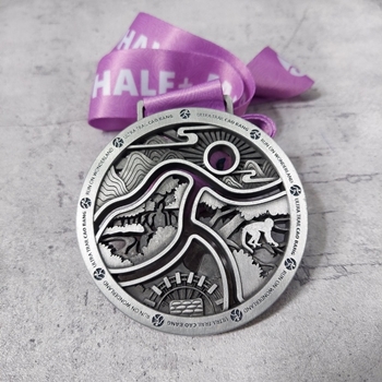 Huy chương Ultra Trail Cao Bằng -