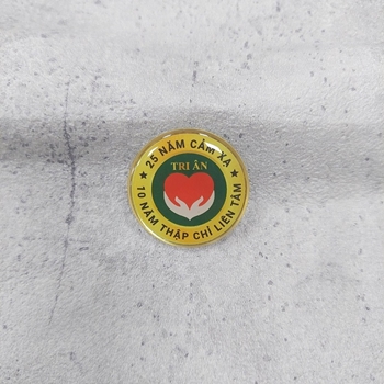 Huy hiệu cài áo số 98 -