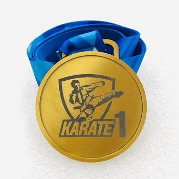 Huy chương khắc đen Karate 1 -
