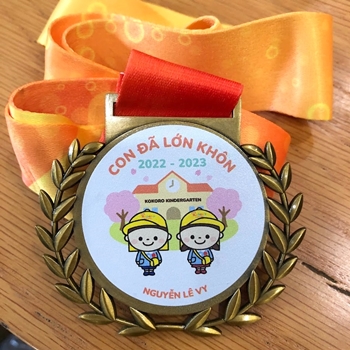 Huy chương In Uv Con Đã Lớn Khôn -