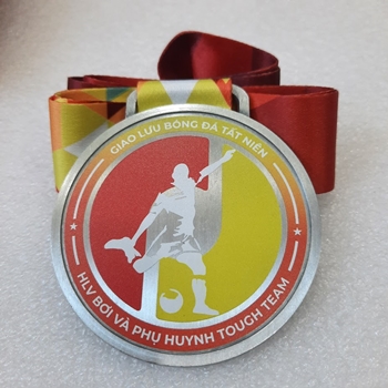 HUY CHƯƠNG IN UV BÓNG ĐÁ -