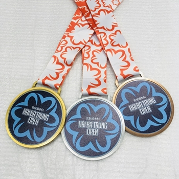 HUY CHƯƠNG IN UV HAI BÀ TRƯNG OPEN -