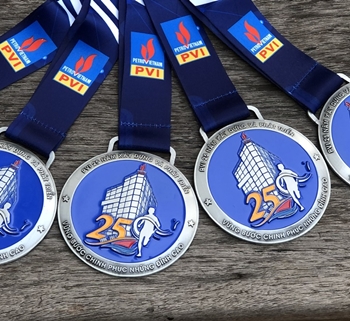 HUY CHƯƠNG ĐÚC PVI -