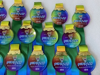 HUY CHƯƠNG PHA LÊ  IN UV MÀU -