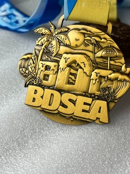 HUY CHƯƠNG ĐÚC NỔI -