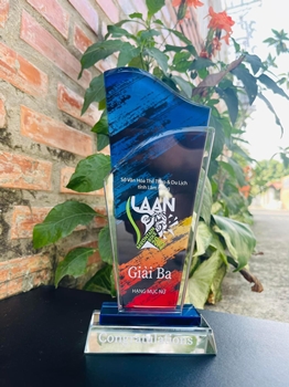 KỶ NIỆM CHƯƠNG ĐẸP SỐ 1 -