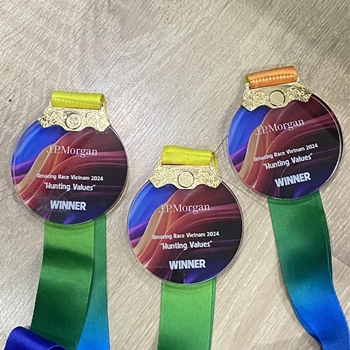 HUY CHƯƠNG PHA LÊ -