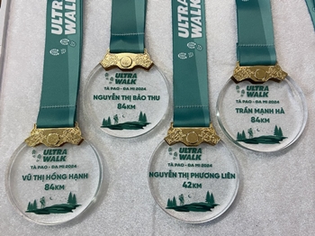 HUY CHƯƠNG PHA LÊ - NỘI DUNG THEO YÊU CẦU -