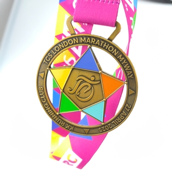 HUY CHƯƠNG ĐÚC NGÔI SAO -