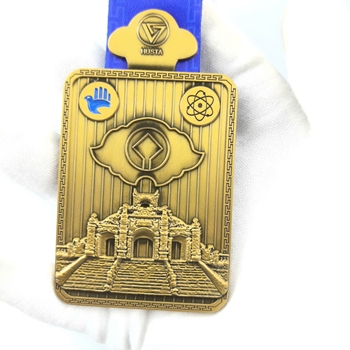 HUY CHƯƠNG ĐÚC CHỮ NHẬT - HUẾ -