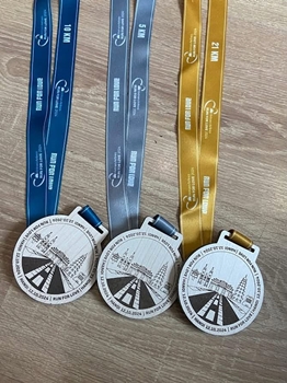 HUY CHƯƠNG GỖ RUN FOR LOVE HANOI -