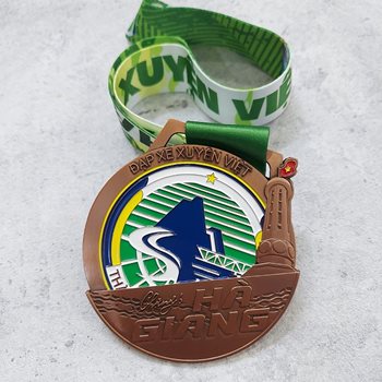 Huy chương Đạp Xe Xuyên Việt Chặng 6 - Hà Giang -