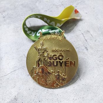 Huy chương Hào khí Việt Nam – Đức vương Ngô Quyền -