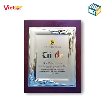 Bảng vinh danh Tri Ân -