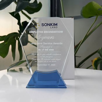 kỶ NIỆM CHƯƠNG PHA LÊ ĐẾ XANH BIỂN -