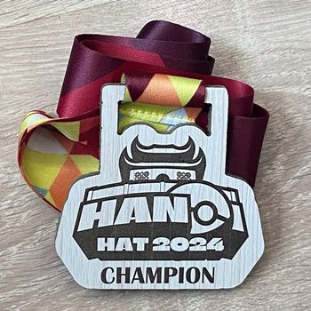 HUY CHƯƠNG GỖ HANOI HAT 2024 -