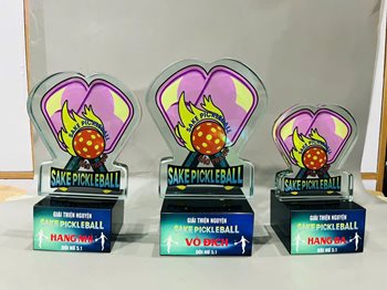 KỶ NIỆM CHƯƠNG SAKE PICKLEBALL -
