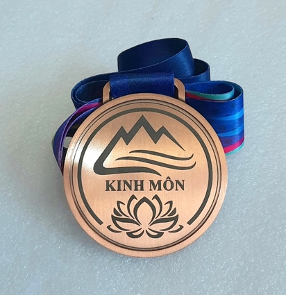 Huy chương khắc laser Kinh Môn